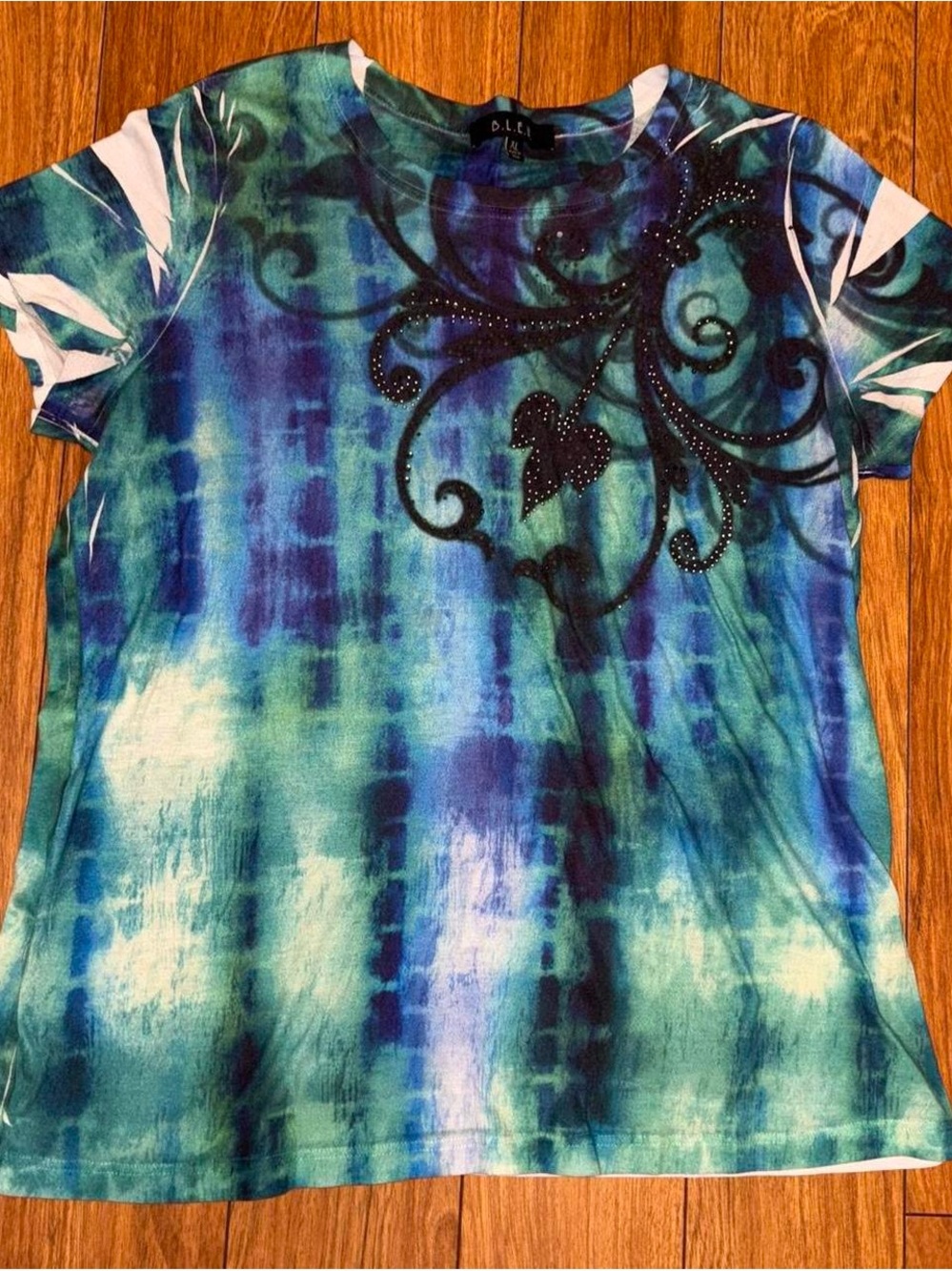 B.L.E.U. Teal and Blue Tie-Dye Short Sleeve Top with Rhinestone Swirl